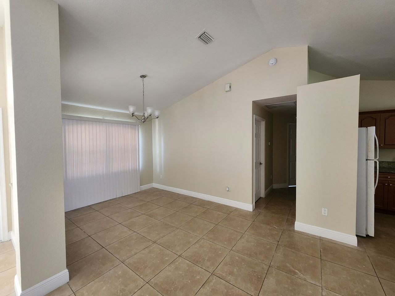 3702 5th St Sw - Photo 3 of 12