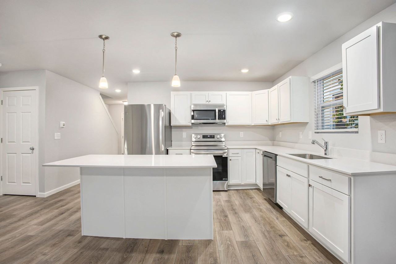 5016A Birchwood Ln - Photo 4 of 23