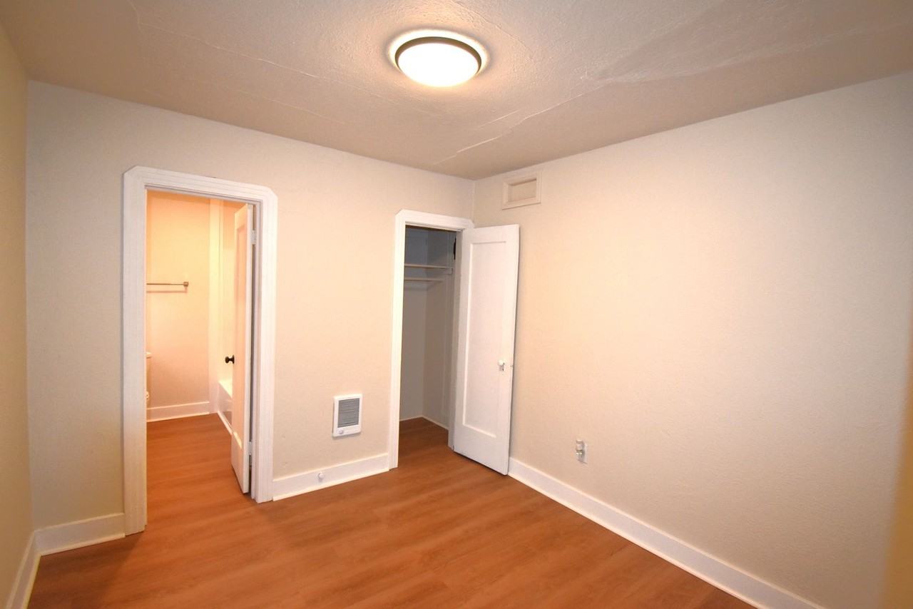 312 S Main St - Photo 6 of 14