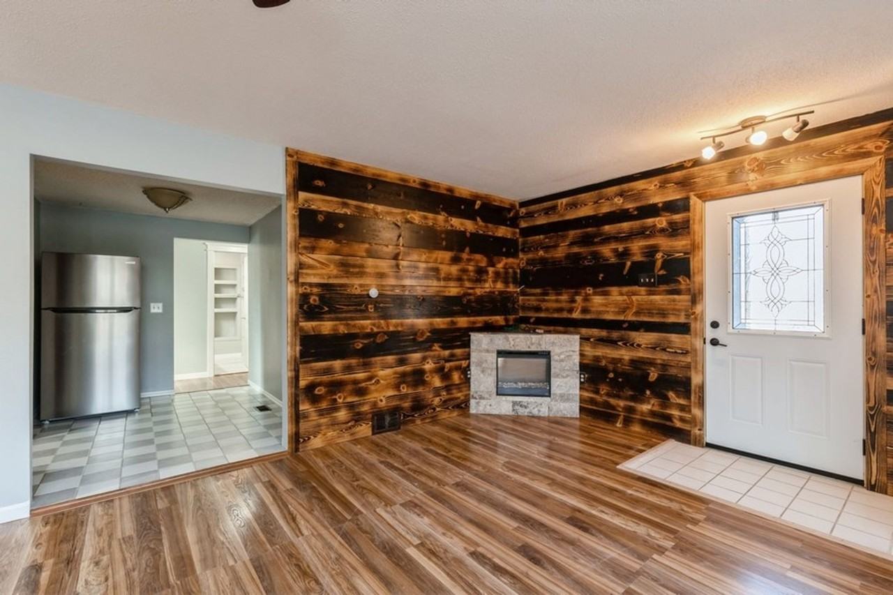 1041 68th St - Photo 3 of 15