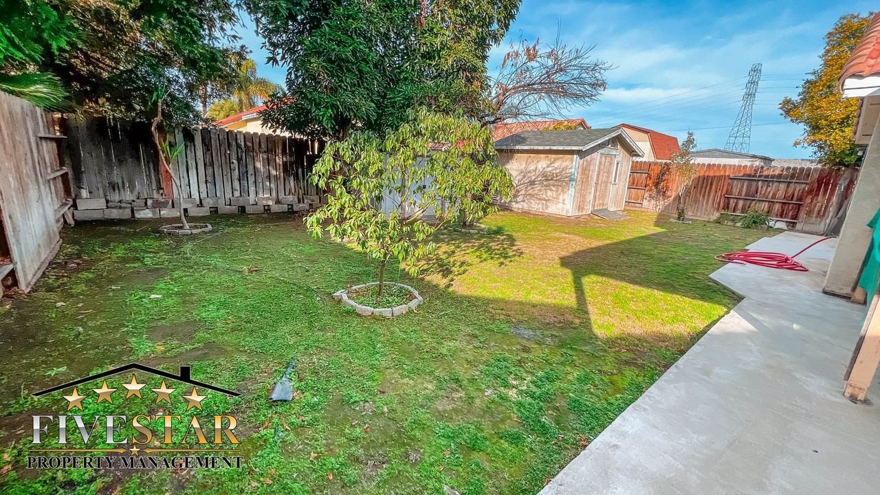 4605 Mount Everest Way - Photo 5 of 23