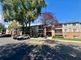 featured image of 857 E Meadow Pine Ct