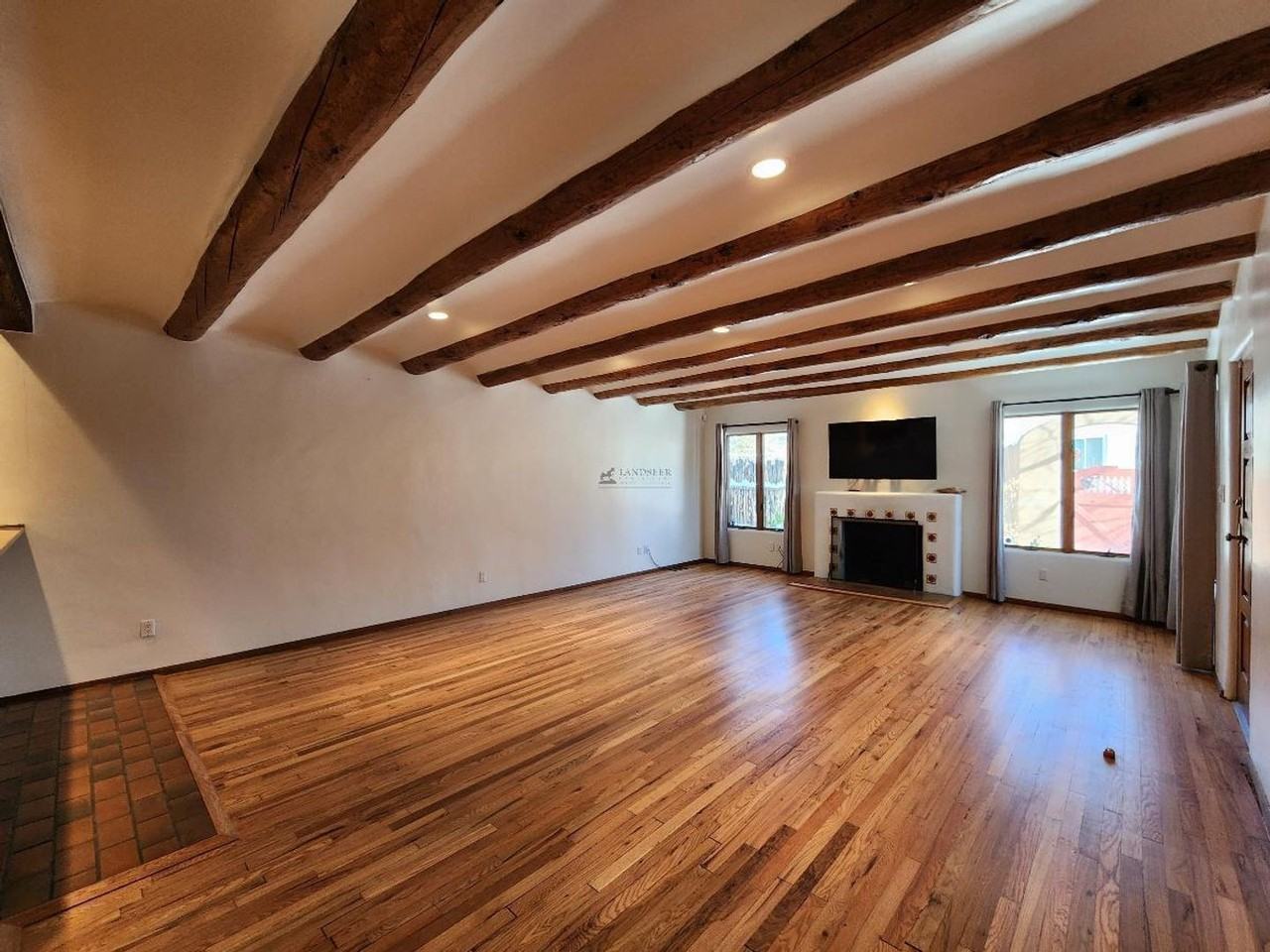 602 Griffin St - Photo 2 of 22