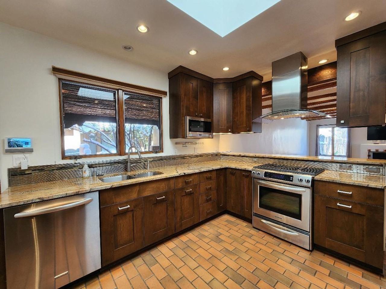 602 Griffin St - Photo 6 of 22