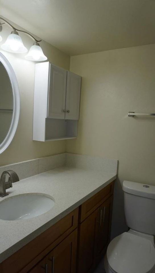 1560 Kanunu St #403 - Photo 7 of 8