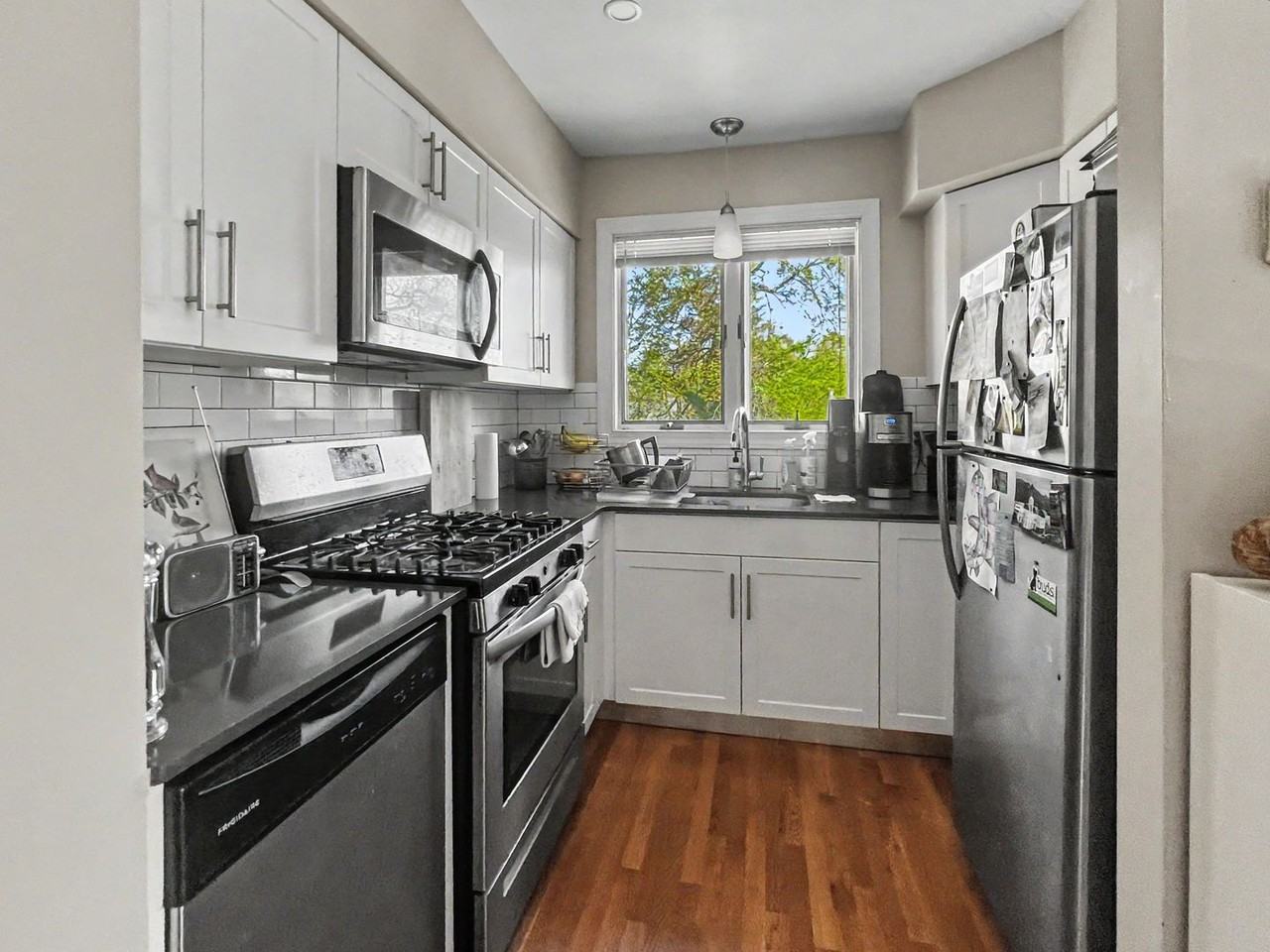 114 Walnut Avenue - Photo 5 of 32