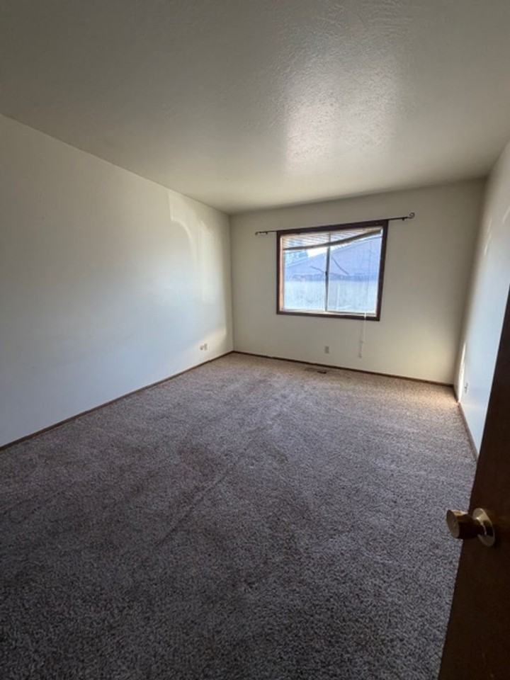 1197 10th Ave E - Photo 4 of 9