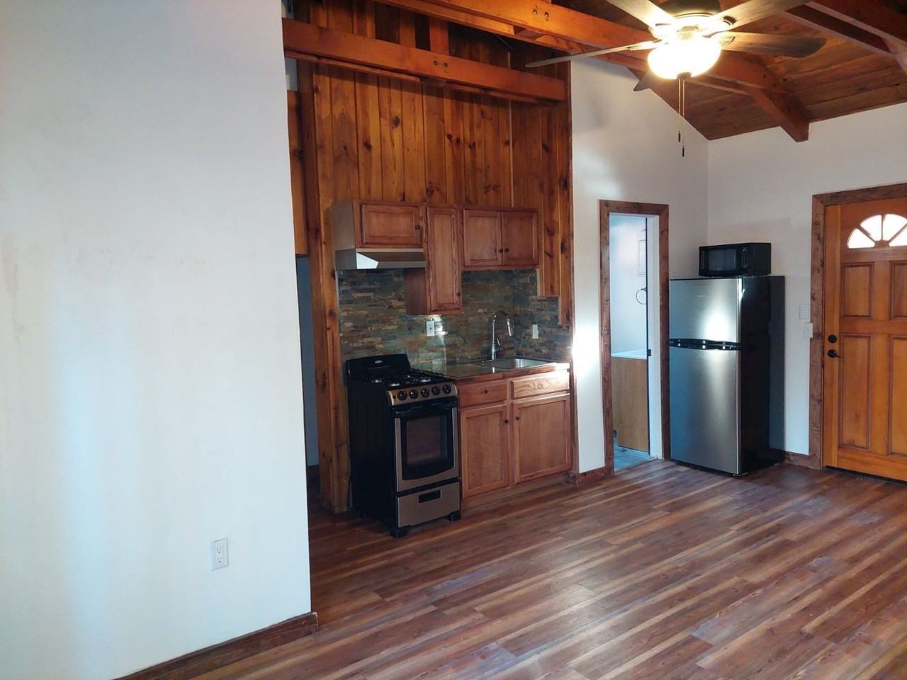 875 Tallac Ave #B - Photo 2 of 7