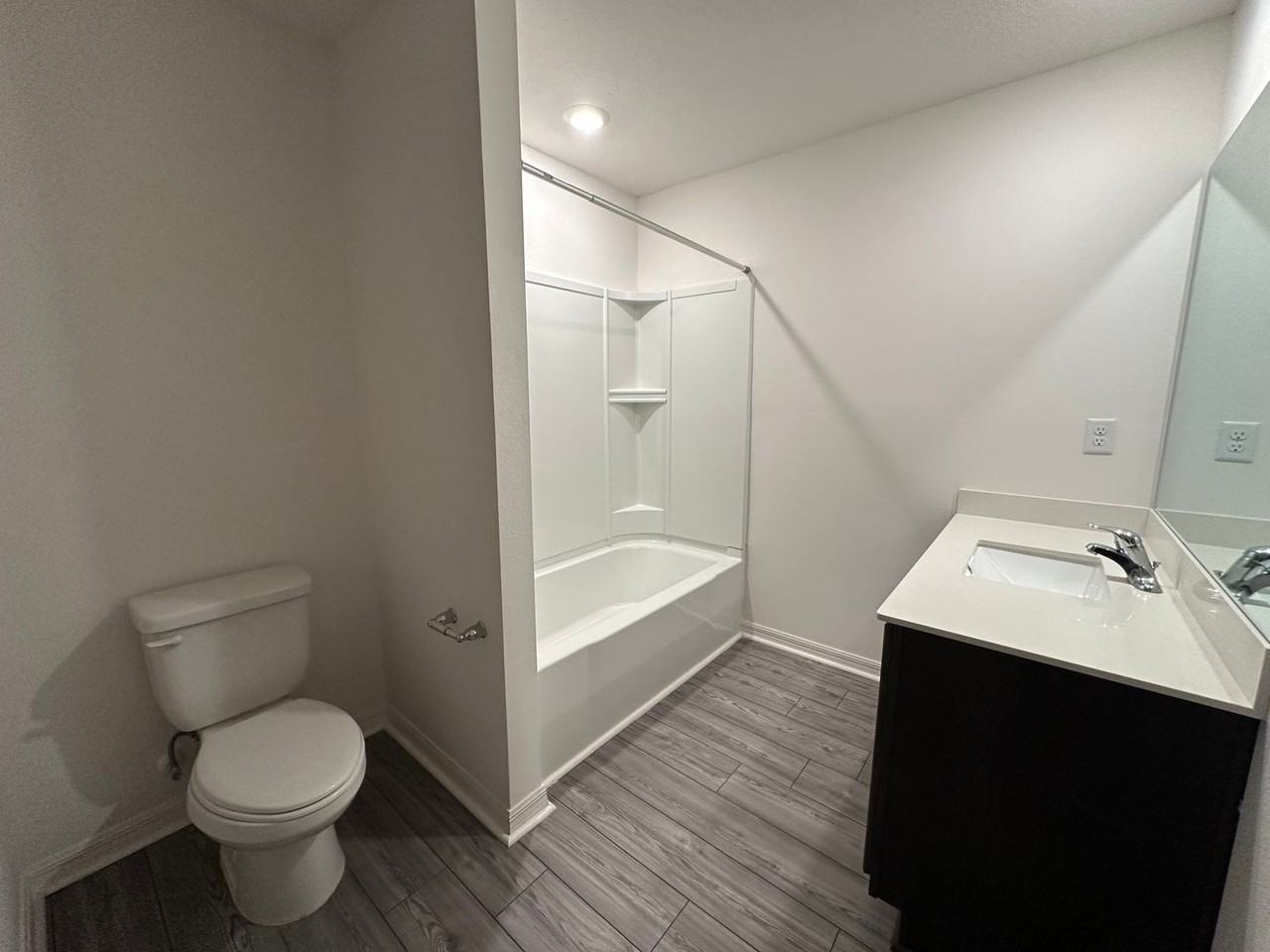 1604 Wynford Cir - Photo 7 of 22