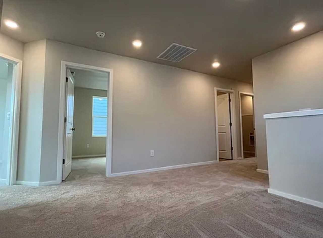 4831 Parsley Ave Ne - Photo 3 of 17