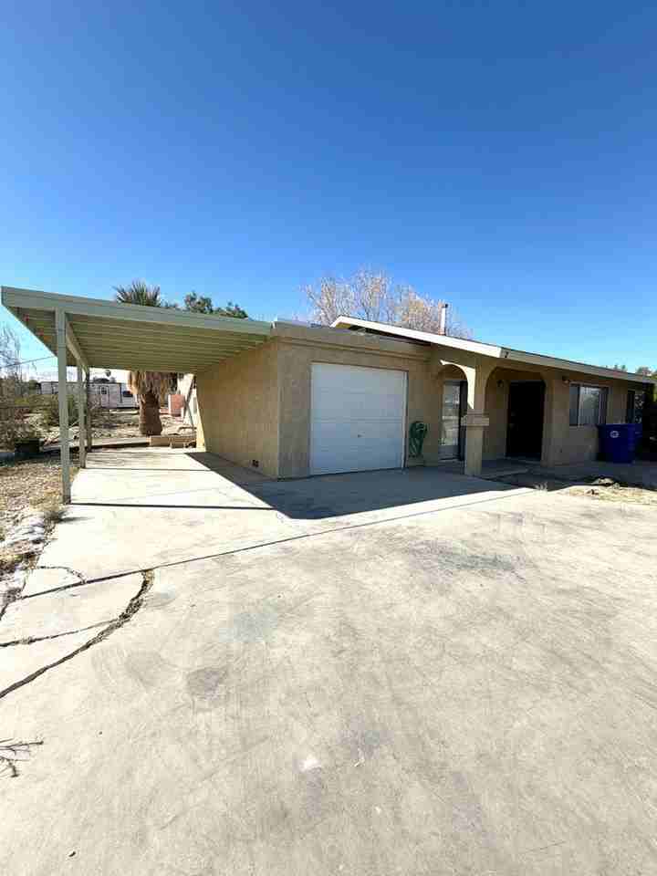 73445 Sunnyvale Dr - Photo 2 of 12