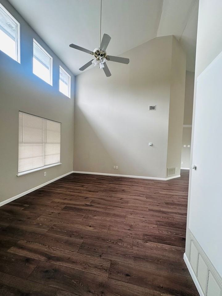 4006 Panama Dr - Photo 6 of 24