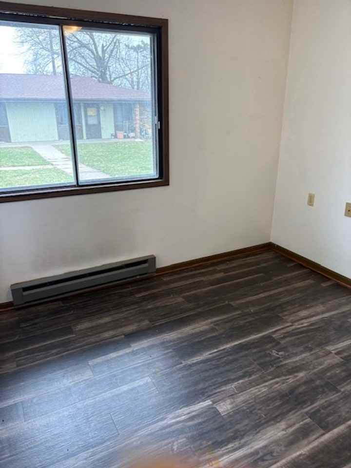 209 Estelle St #C2 - Photo 2 of 8