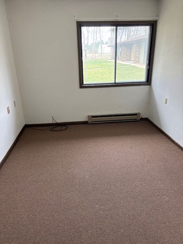 209 Estelle St #C4 - Photo 4 of 9