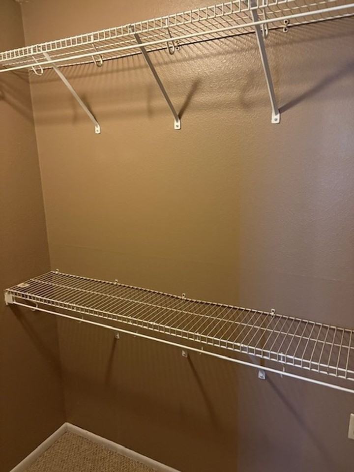 209 Estelle St #D5 - Photo 2 of 7