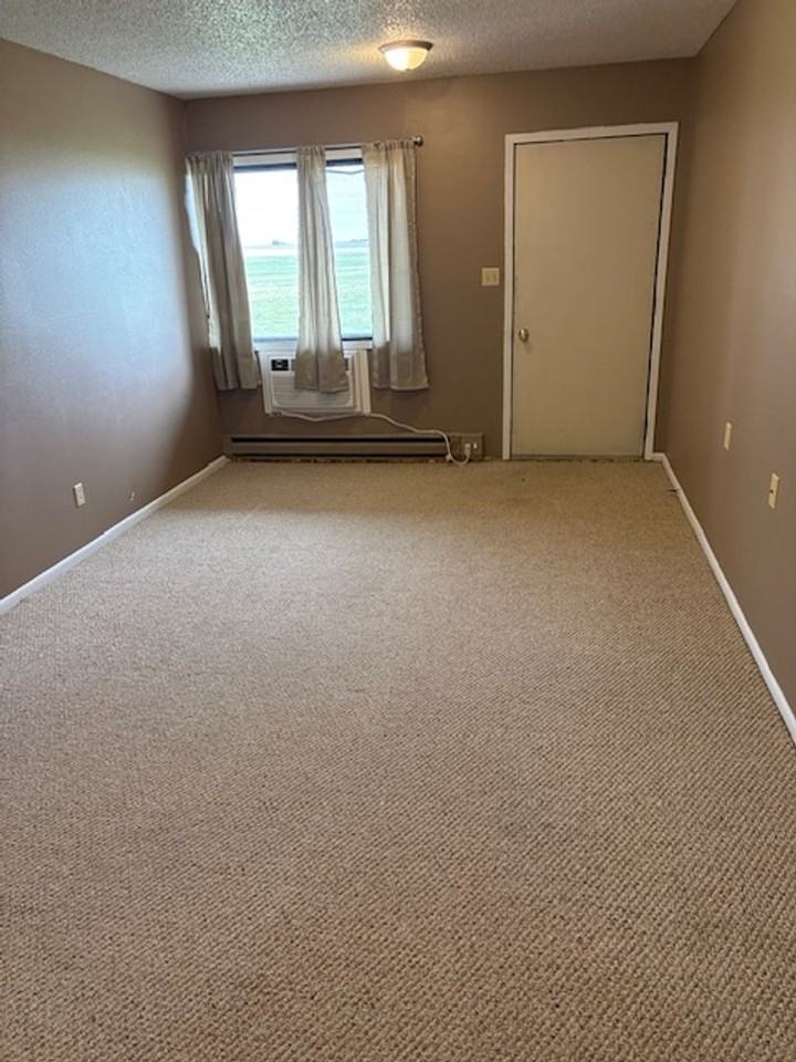 209 Estelle St #D5 - Photo 4 of 7