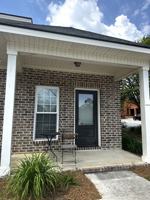 featured image of 10 E Grady St