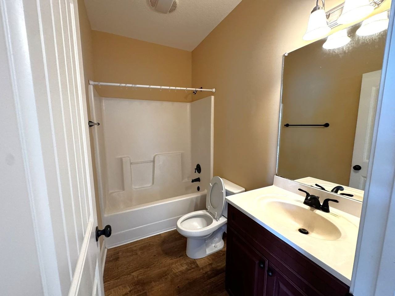 10 E Grady St - Photo 7 of 8