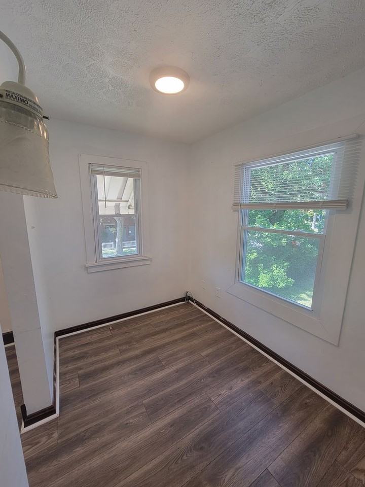 1185 E 167th St ##Oh - Photo 3 of 17