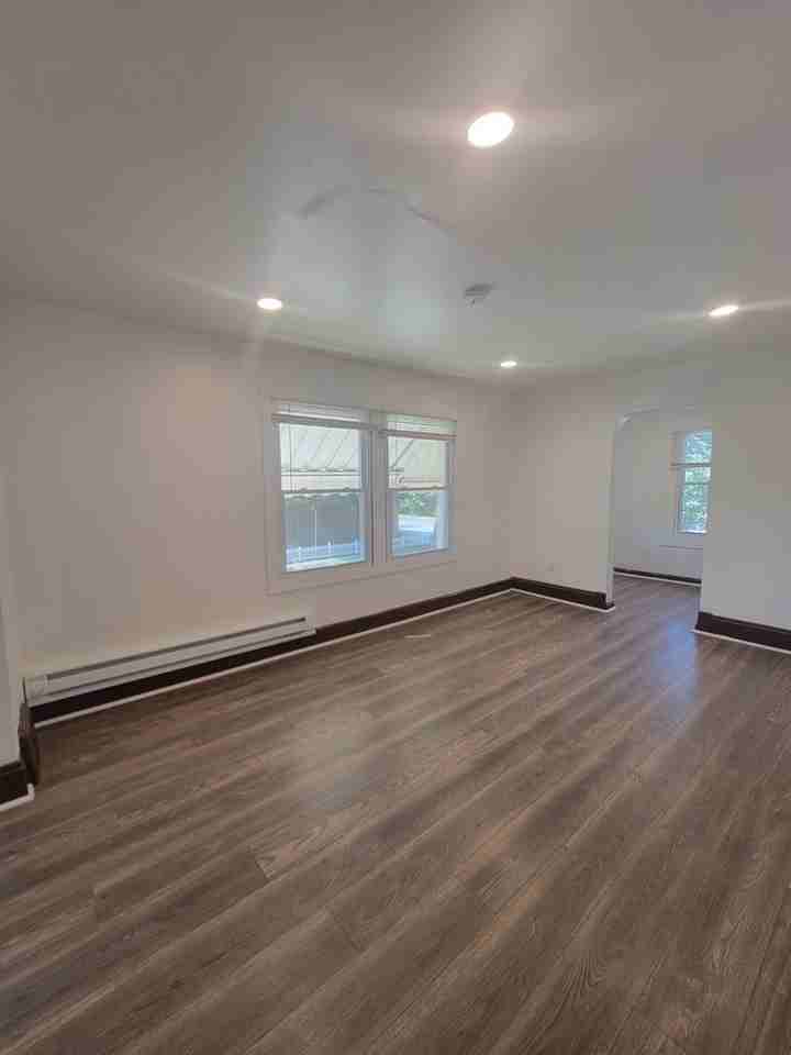 1185 E 167th St ##Oh - Photo 5 of 17