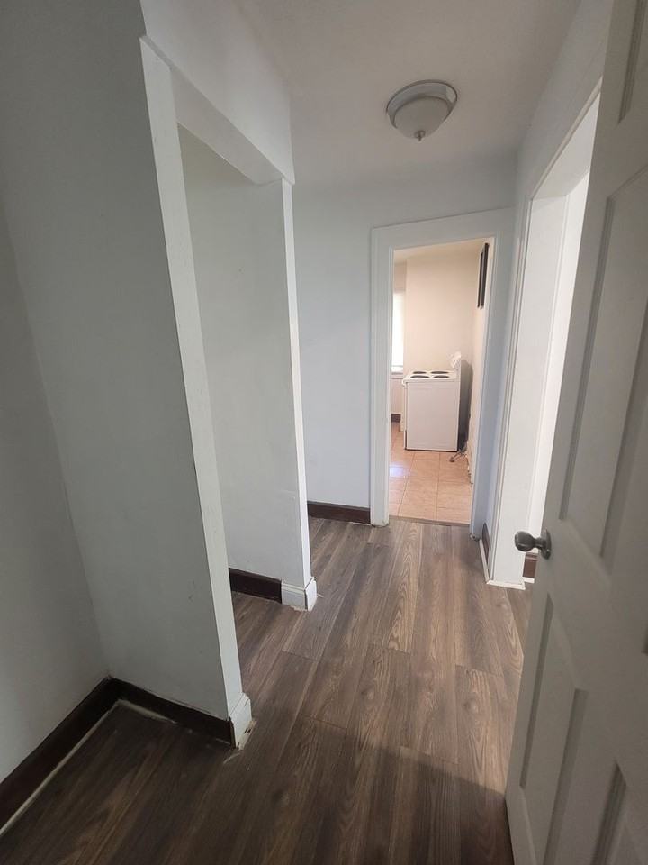 1185 E 167th St ##Oh - Photo 6 of 17