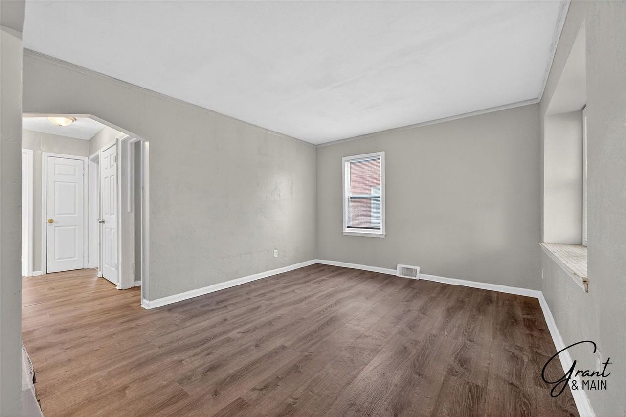 12716 Riad St - Photo 2 of 24