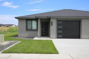 featured image of 4103 Quinn Dr Ne