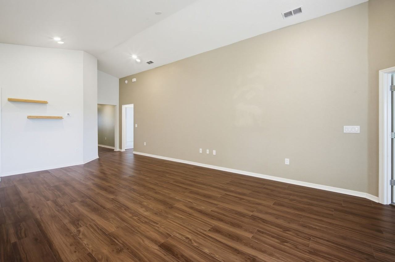 7100 Twisting Pines Loop - Photo 4 of 29