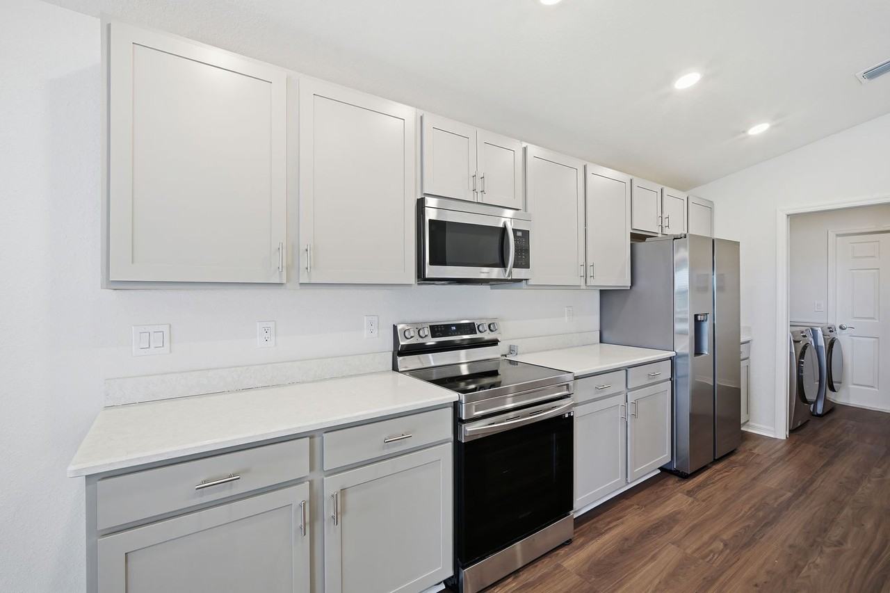 7100 Twisting Pines Loop - Photo 6 of 29