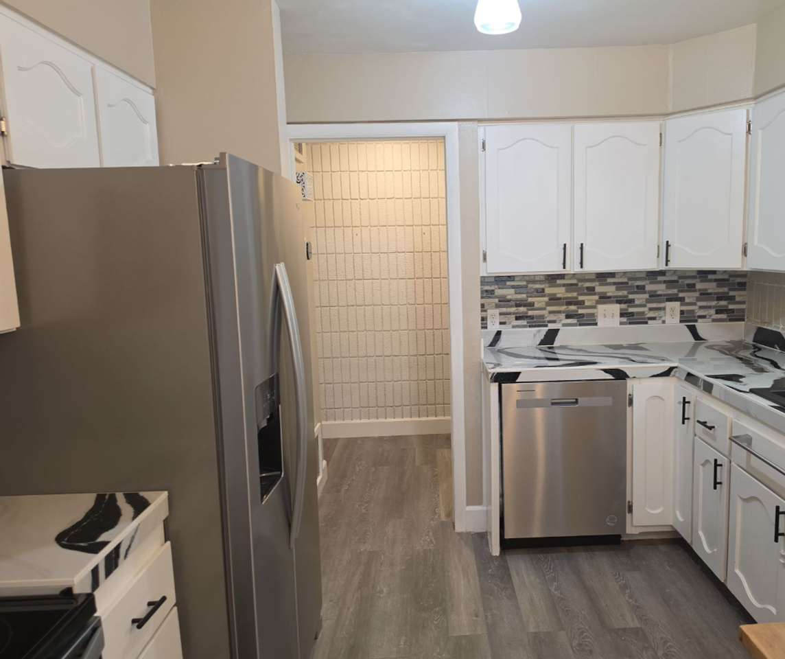 781 N Valley View Dr #34 - Photo 4 of 15