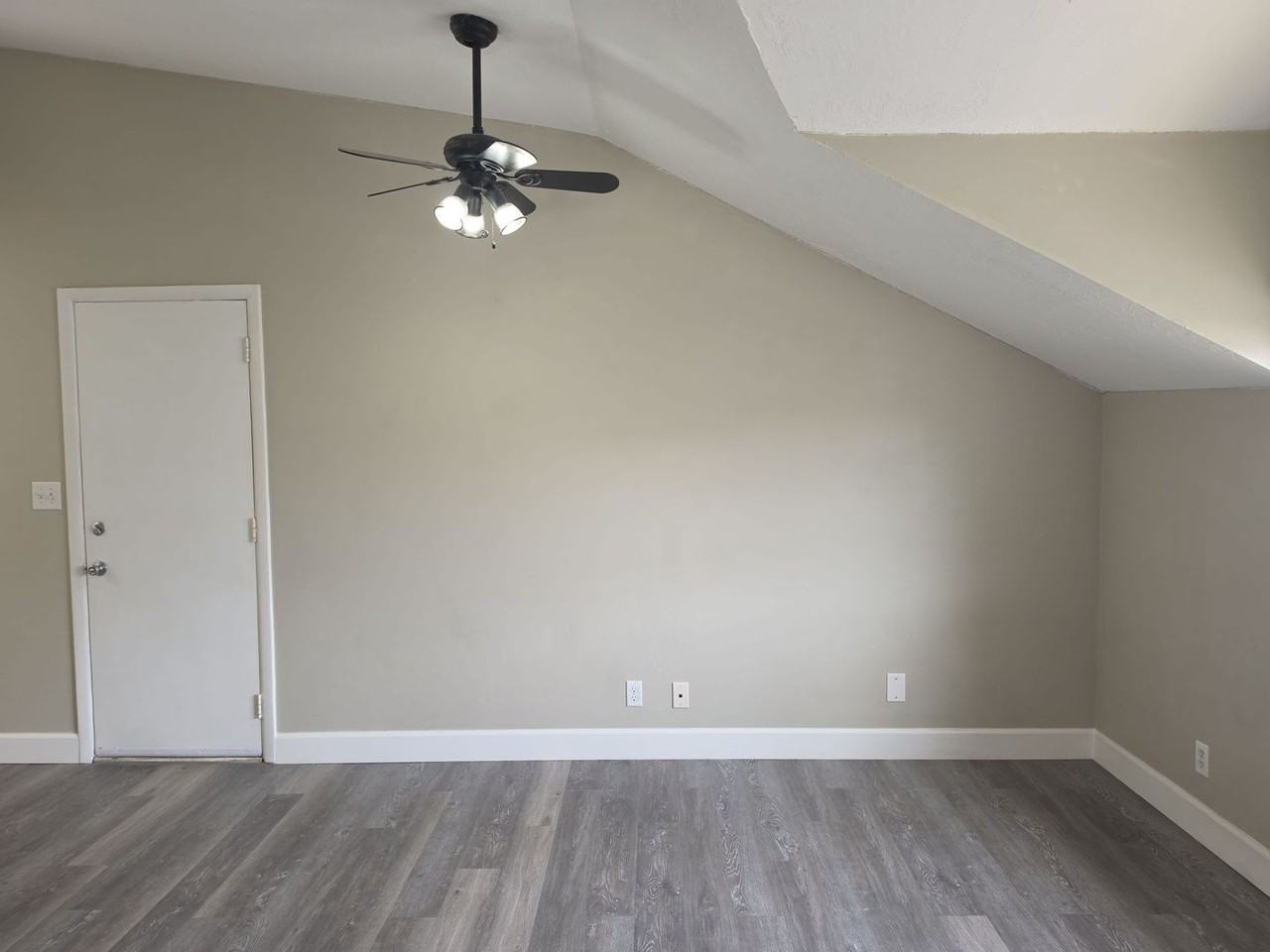 781 N Valley View Dr #34 - Photo 6 of 15