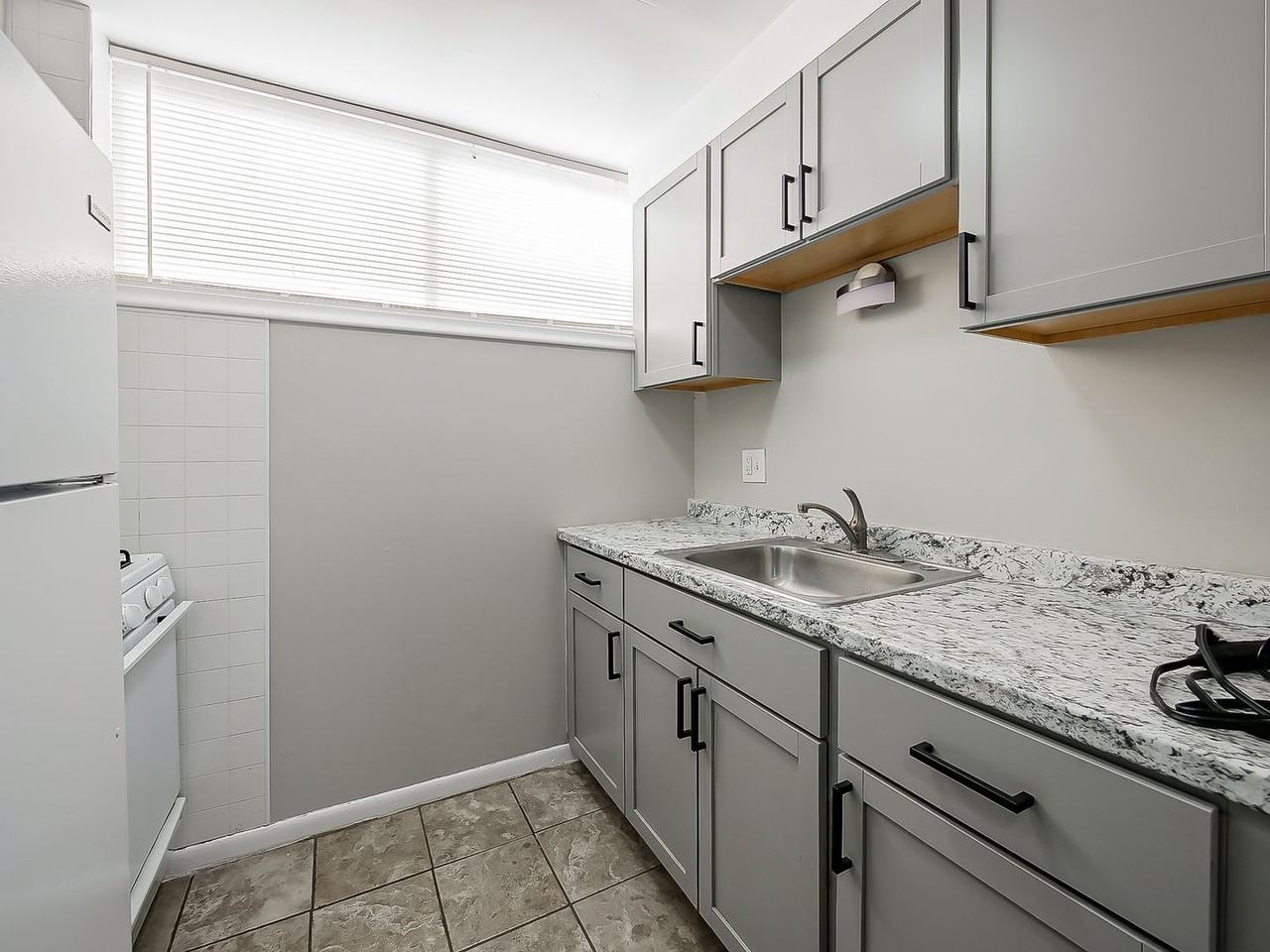 178 Summit View Ct - Photo 5 of 26