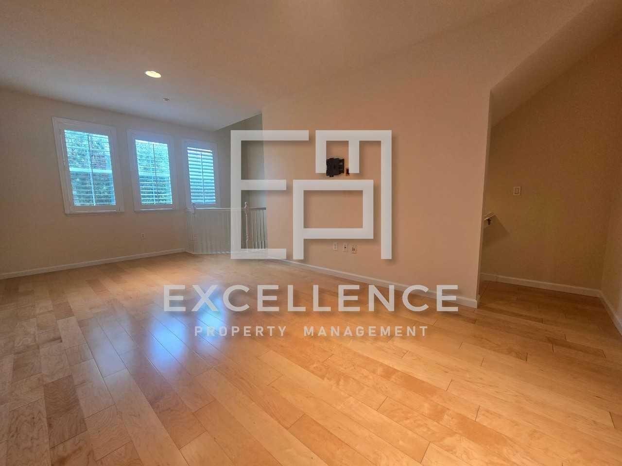 553 N 9th St - Photo 4 of 14