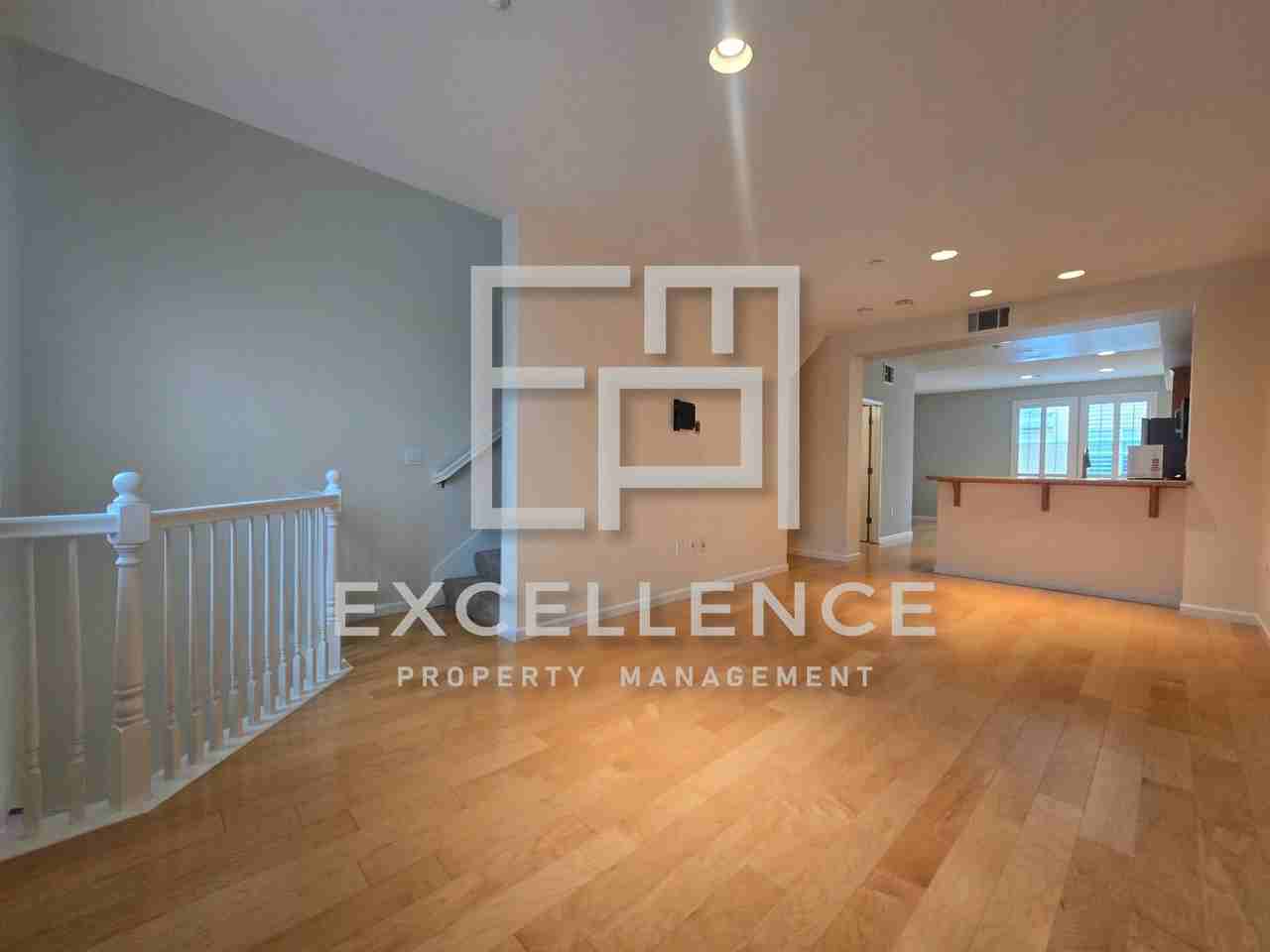 553 N 9th St - Photo 5 of 14