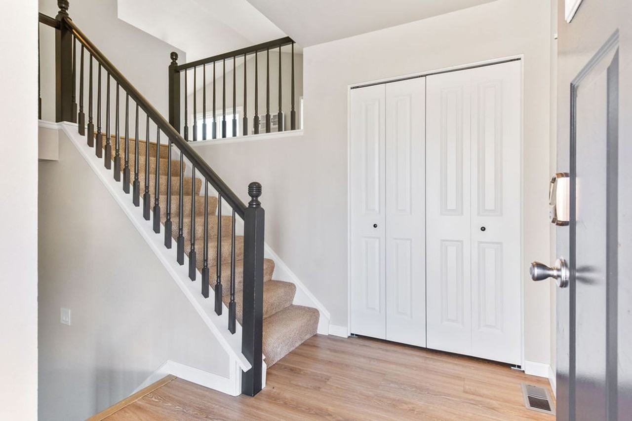 631 Larkbunting Dr - Photo 4 of 37