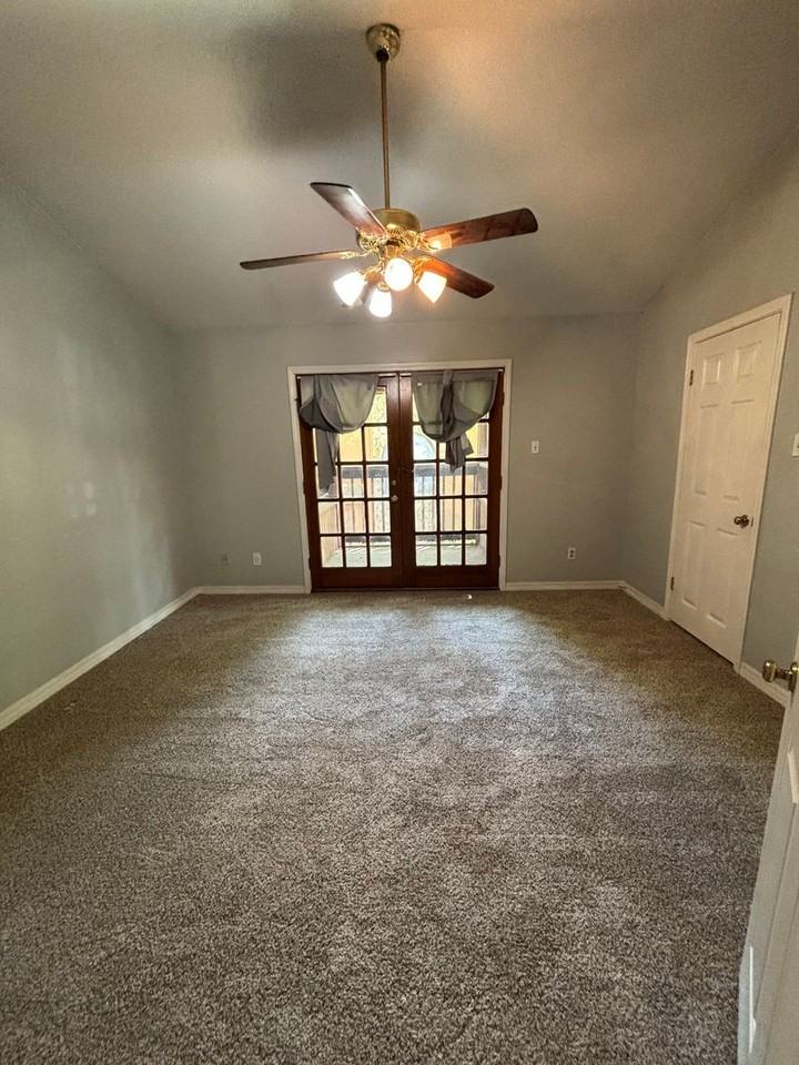 3445 Stonebrook Pl - Photo 7 of 13