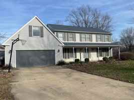 featured image of 2401 Peppertree Pl