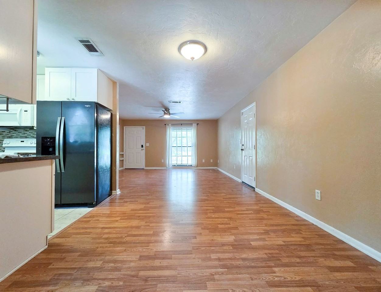 2700 Nw 43rd Ave - Photo 4 of 22