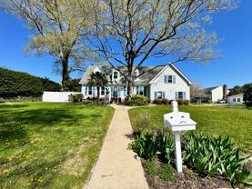 2092 Crew Ct - Photo 1 of 1