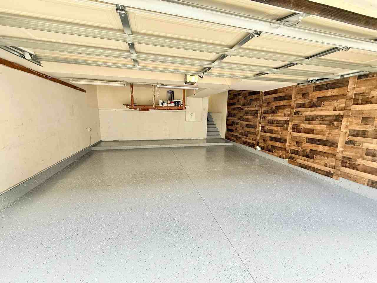 380 380 W Wilson B103 - Photo 3 of 29