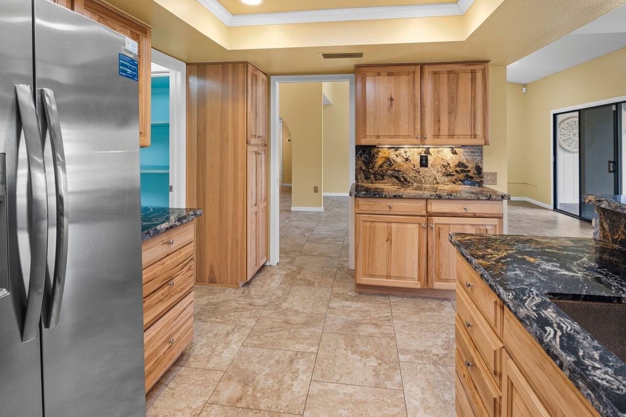 12934 W Blue Sky Dr - Photo 7 of 29