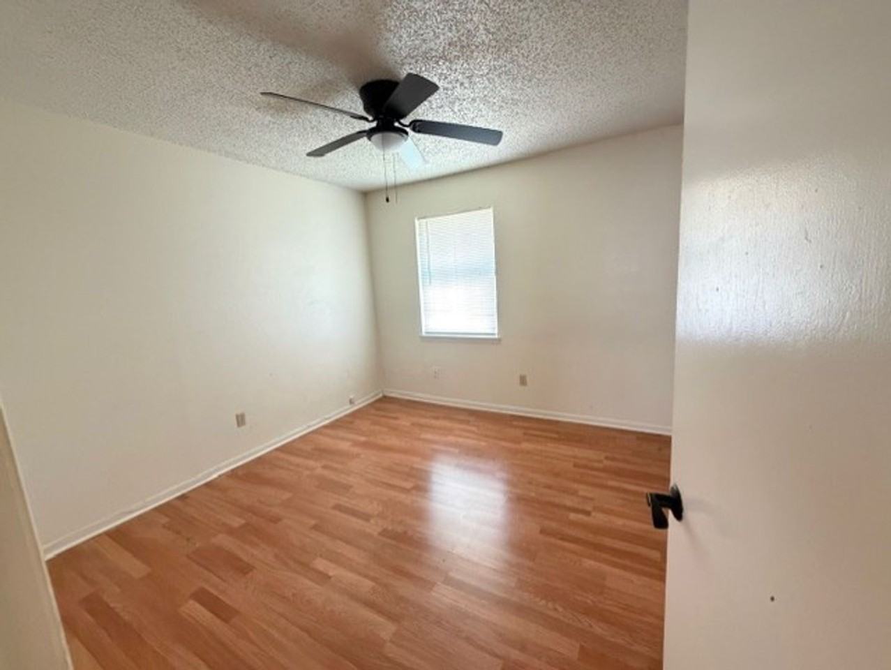 3804 Charolais Dr - Photo 7 of 9