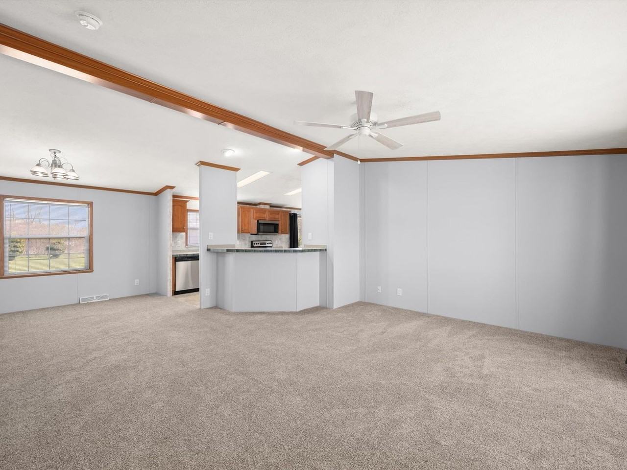 13675 Woodbridge Rd - Photo 6 of 35