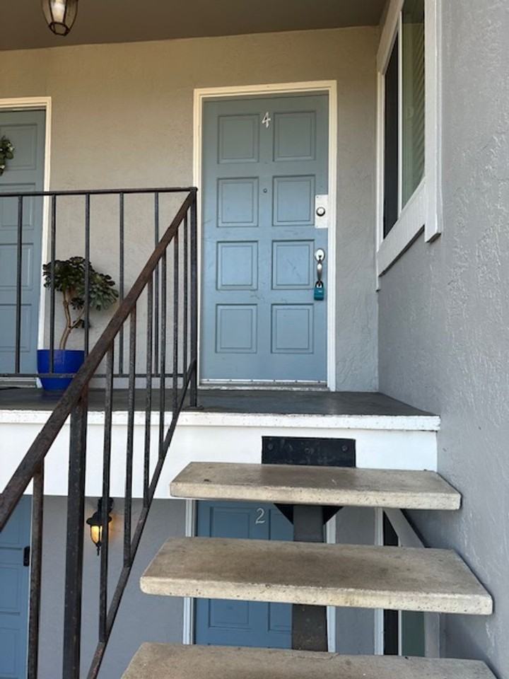 775 Benicia Dr - Photo 2 of 15
