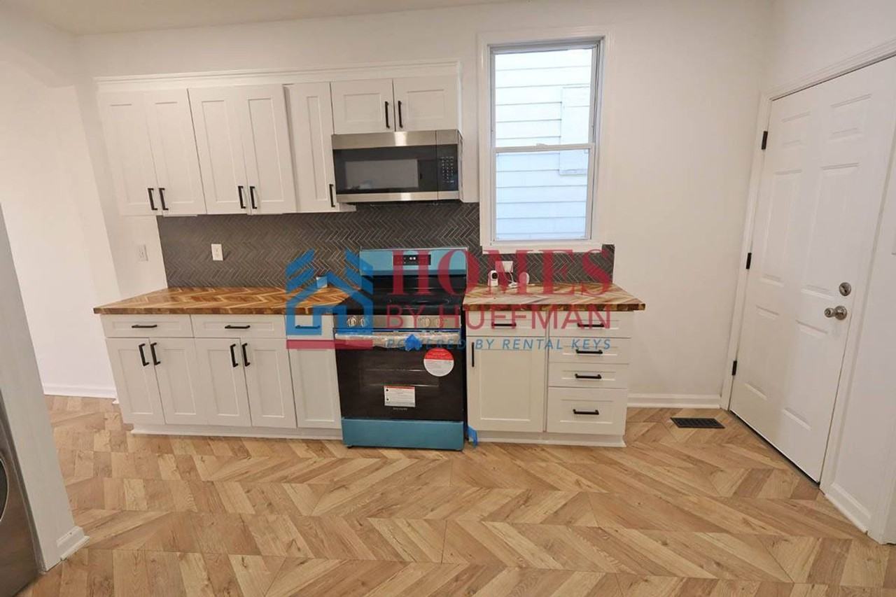 910 Harriet Street - Photo 5 of 30