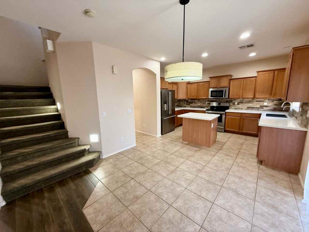 3870 S Laurel Way - Photo 4 of 19