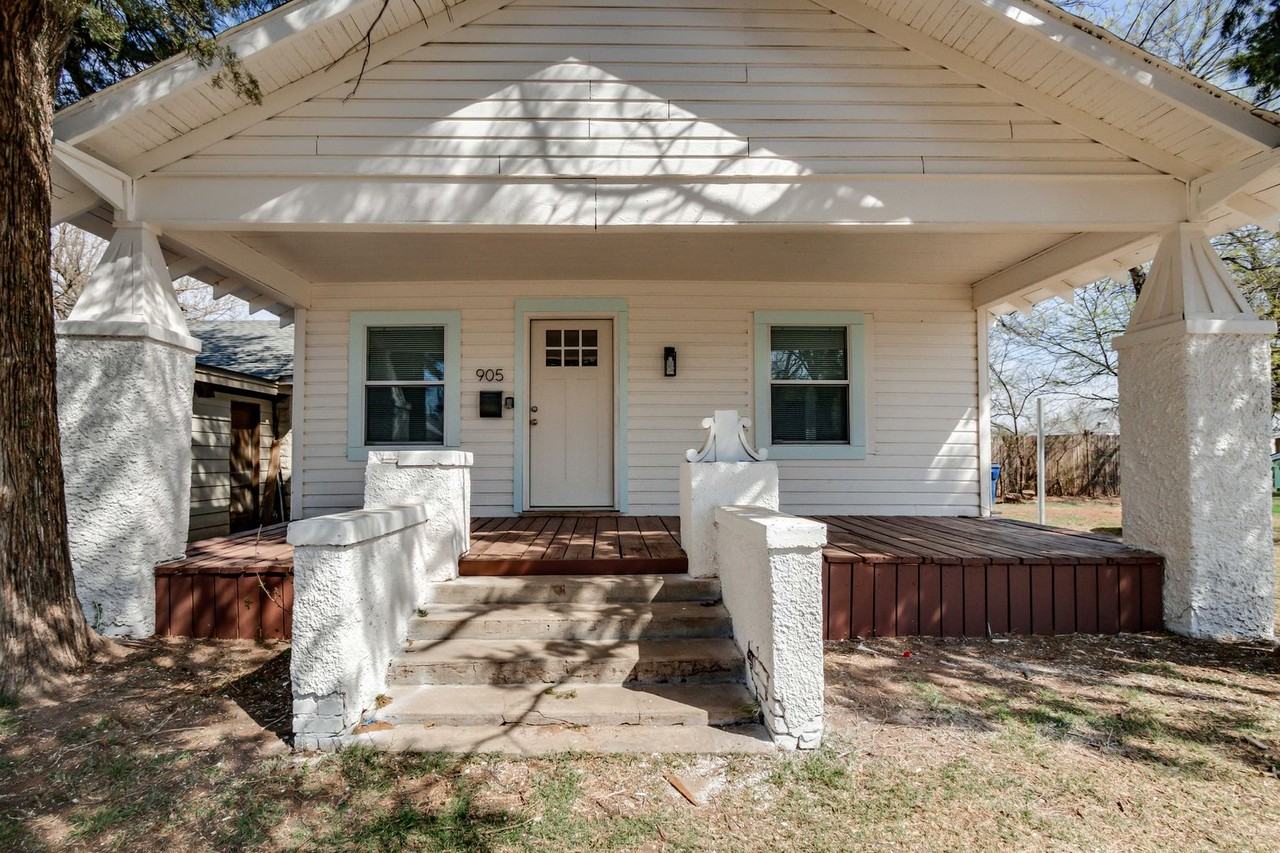 905 E Rogers St - Photo 2 of 31