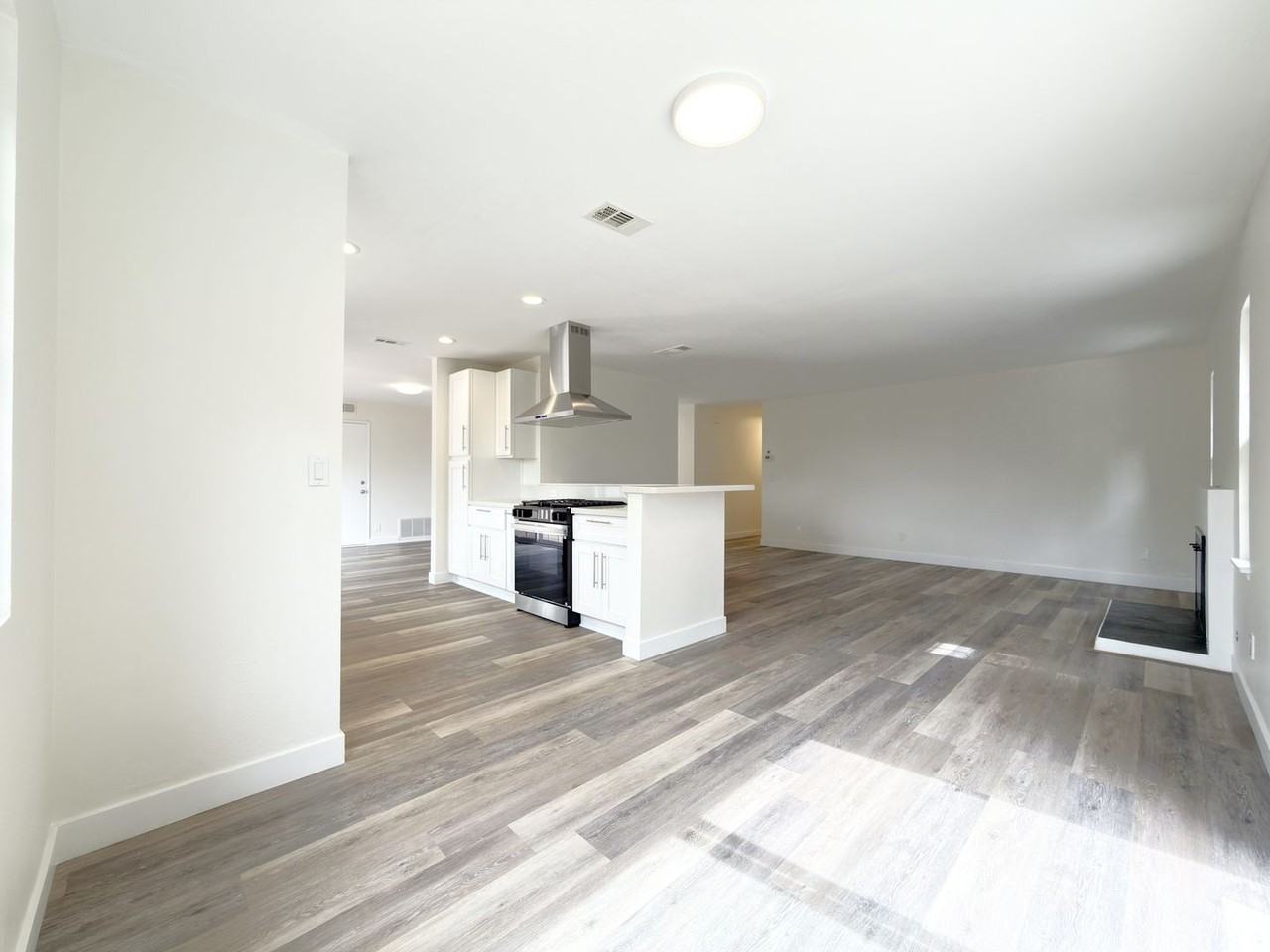 3365 Appian Rd - Photo 5 of 22