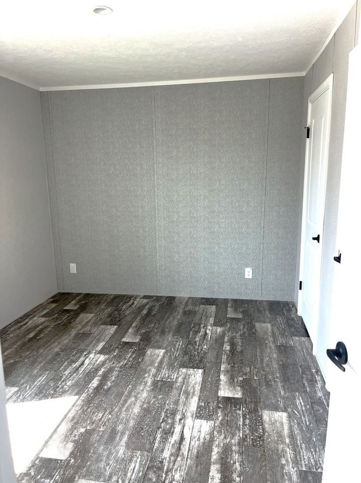 1315 Edenville Rd - Photo 7 of 21