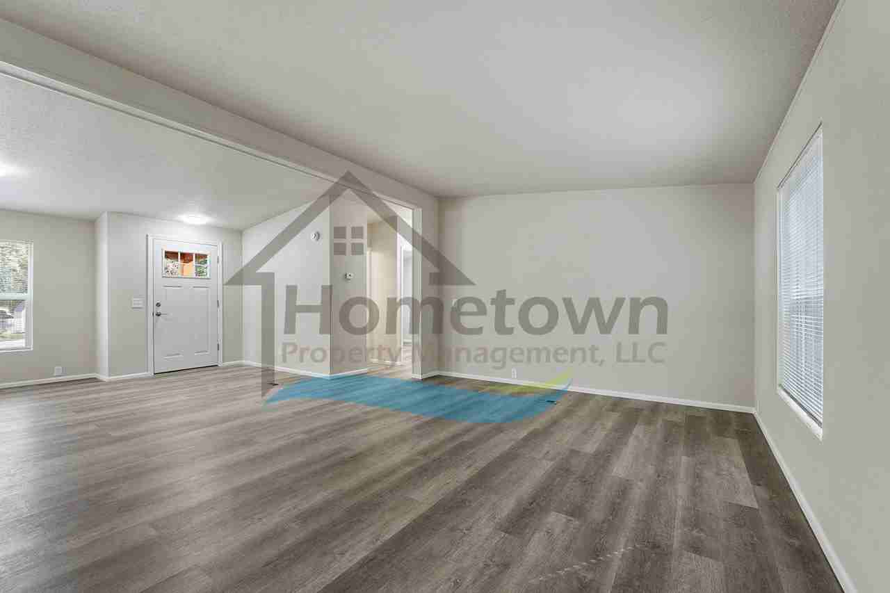 140 Cedar Hl - Photo 6 of 36